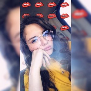 Meet your Posher, Kylee